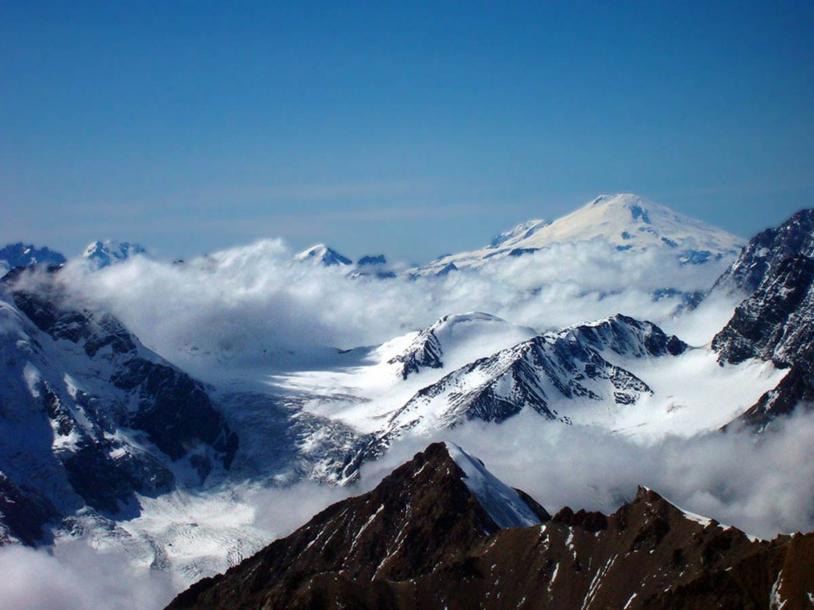 Гора Эльбрус фото